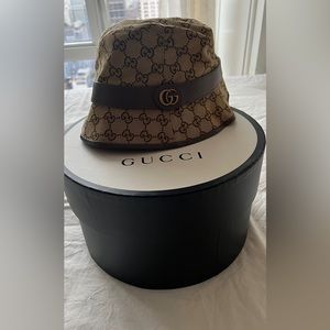 Gucci canvas bucket hat